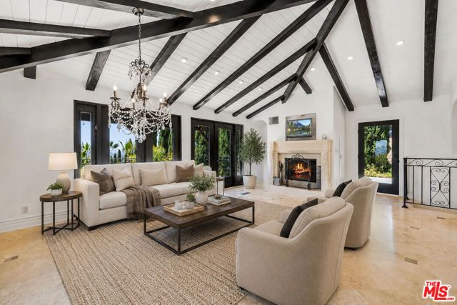 567 Lone Oak Drive, Thousand Oaks, CA 91362