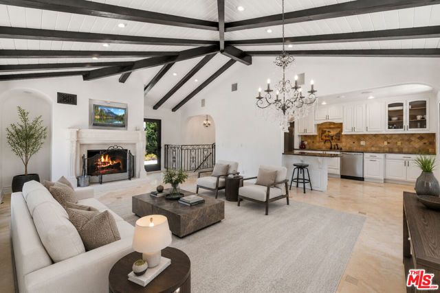 567 Lone Oak Drive, Thousand Oaks, CA 91362