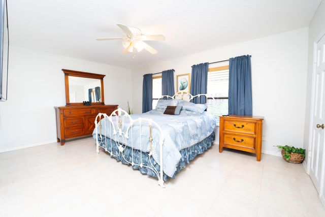 4751 S Indian River Drive, Fort Pierce, FL 34982