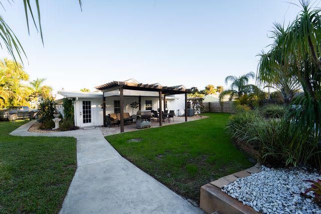 4751 S Indian River Drive, Fort Pierce, FL 34982
