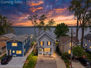 9528 Main Street, Northfield Township, MI 48189