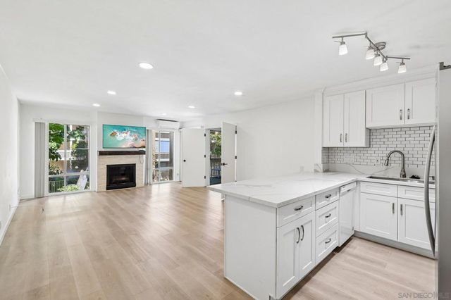 4600 Lamont St 204, San Diego, CA 92109