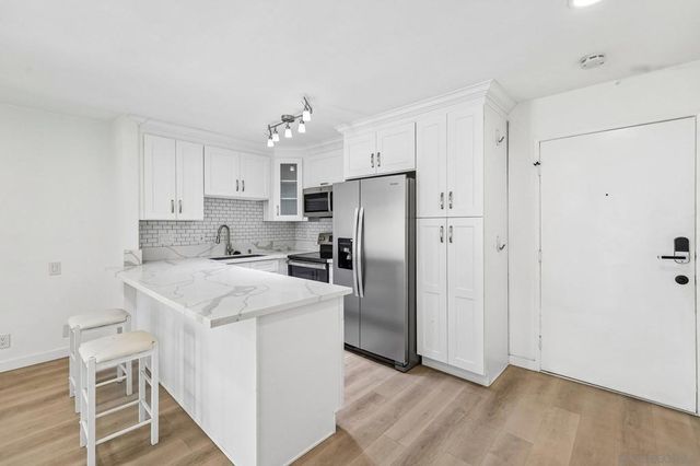 4600 Lamont St 204, San Diego, CA 92109