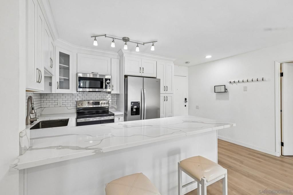 4600 Lamont St 204, San Diego, CA 92109
