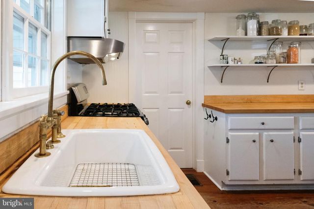 7121 MAIN ST, Queenstown, MD 21658