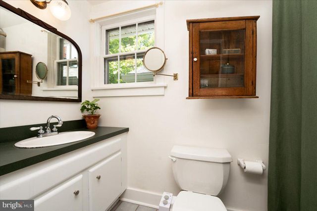7121 MAIN ST, Queenstown, MD 21658