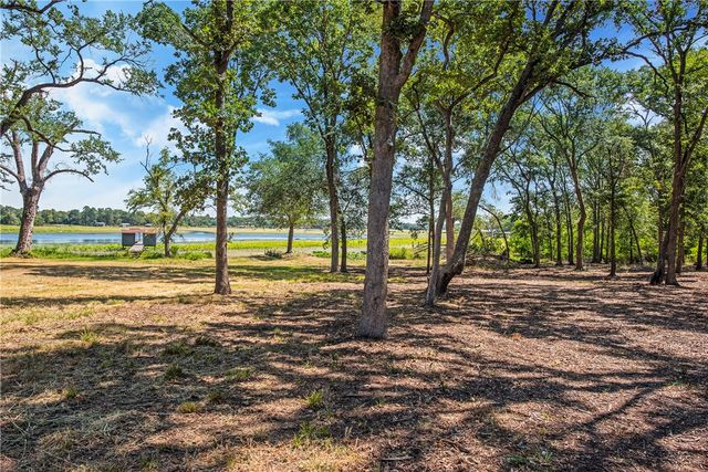 8787 Clyde Acord Road, Franklin, TX 77856