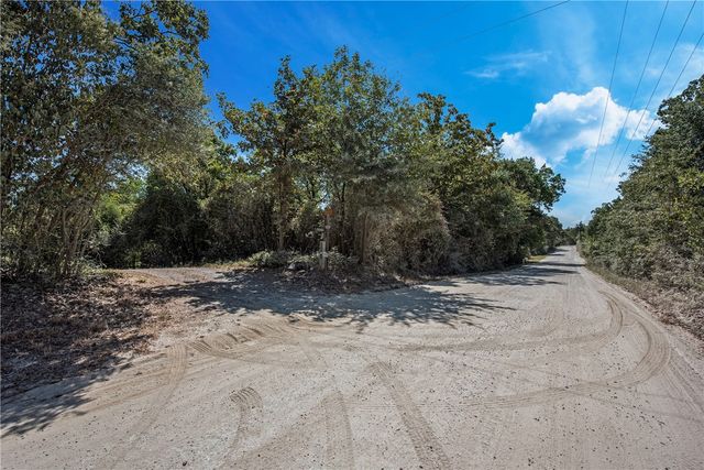 8787 Clyde Acord Road, Franklin, TX 77856