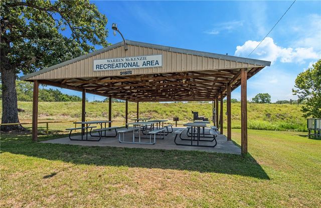 8787 Clyde Acord Road, Franklin, TX 77856