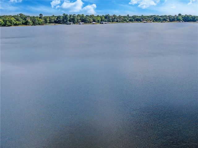 8787 Clyde Acord Road, Franklin, TX 77856