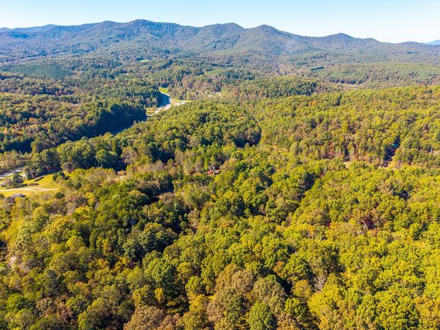 199 Piper Drive, Murphy, NC 28906