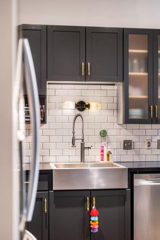 250 Park Avenue 305, Minneapolis, MN 55415