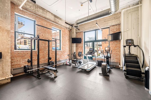 250 Park Avenue 305, Minneapolis, MN 55415