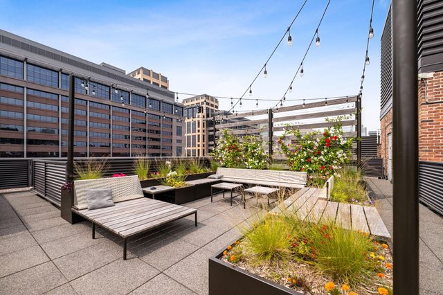 250 Park Avenue 305, Minneapolis, MN 55415
