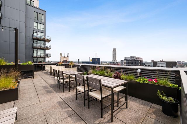 250 Park Avenue 305, Minneapolis, MN 55415