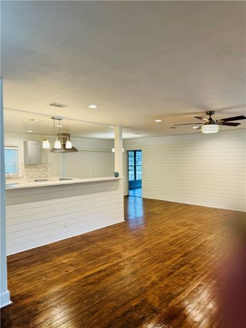 627 Newcastle Street, Brunswick, GA 31520