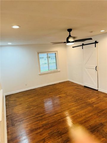 627 Newcastle Street, Brunswick, GA 31520