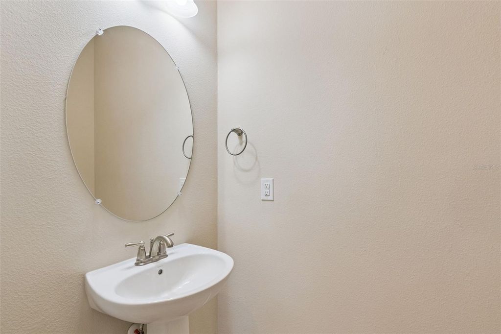 Image 29 of property listing at 13783 BENAVENTE AVENUE, Orlando, FL 32827