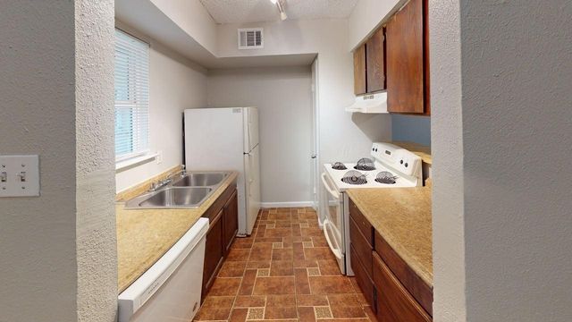 8110 Skillman Street 1016, Dallas, TX 75231