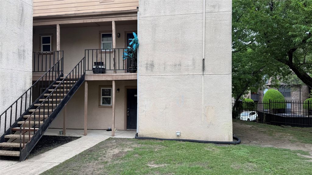 8110 Skillman Street 1016, Dallas, TX 75231