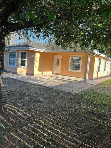 8420 Denby Street, Houston, TX 77012