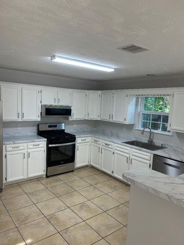 8420 Denby Street, Houston, TX 77012