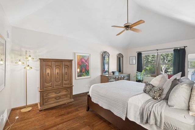105 Fresno Court, Naperville, IL 60540