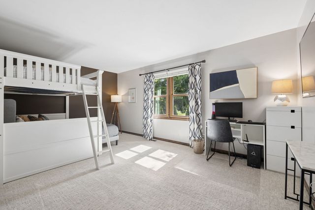 105 Fresno Court, Naperville, IL 60540