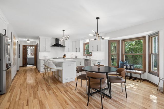105 Fresno Court, Naperville, IL 60540