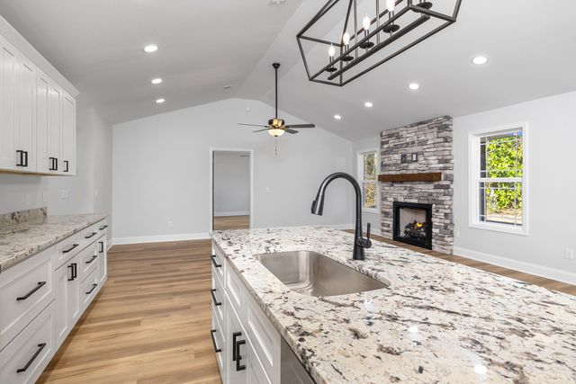 2147 Bloomville Road, Manning, SC 29102