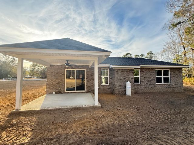2147 Bloomville Road, Manning, SC 29102