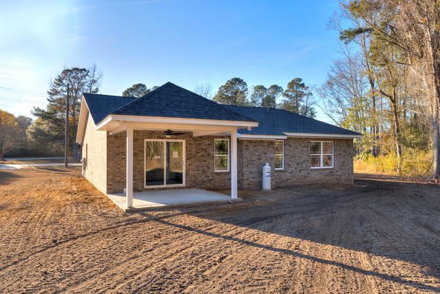 2147 Bloomville Road, Manning, SC 29102