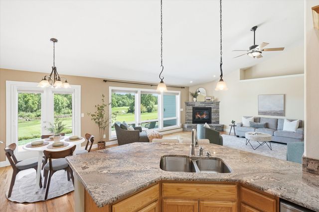 91 Morning Dove Trail, Eagle Point, OR 97524