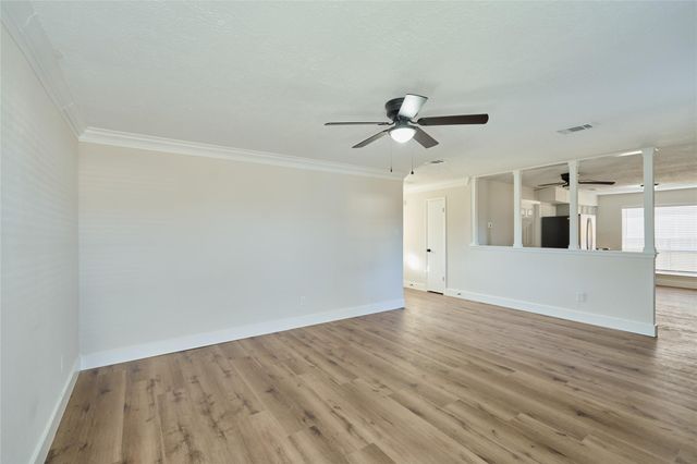 6527 Zapata Drive, Houston, TX 77083