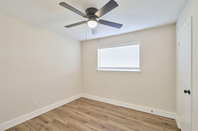 6527 Zapata Drive, Houston, TX 77083