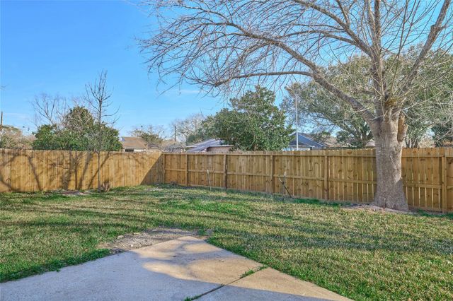 6527 Zapata Drive, Houston, TX 77083