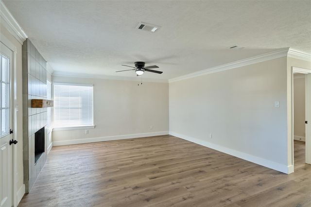 6527 Zapata Drive, Houston, TX 77083