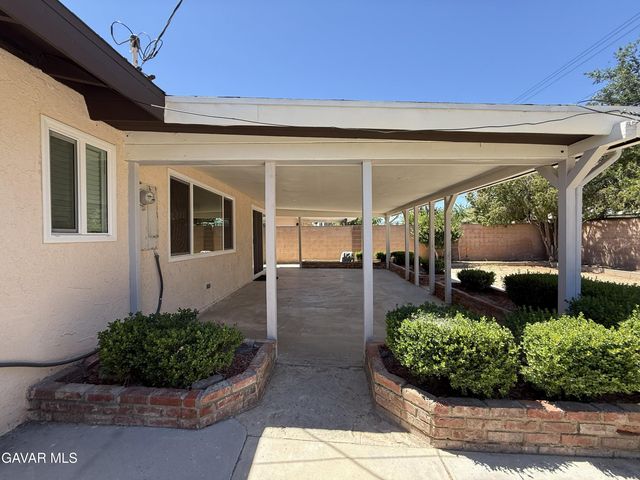 45303 Lorimer Avenue, Lancaster, CA 93534