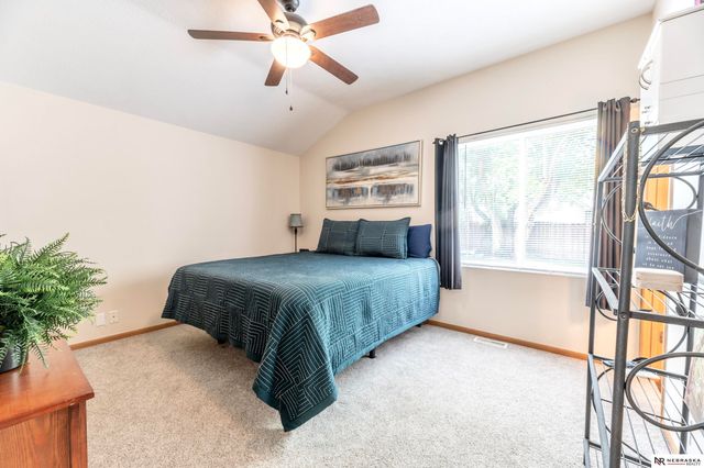 1113 Conestoga Road, Papillion, NE 68046