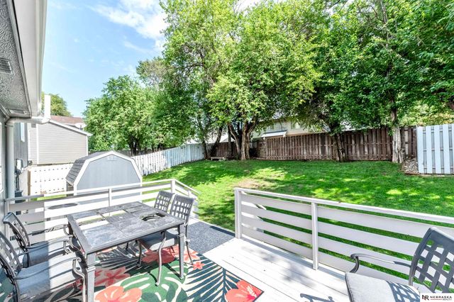 1113 Conestoga Road, Papillion, NE 68046