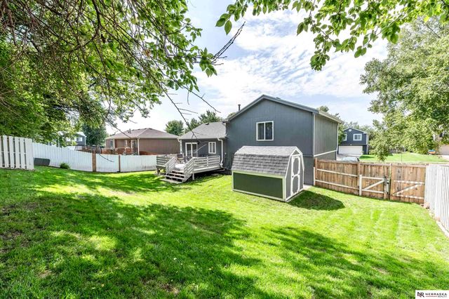 1113 Conestoga Road, Papillion, NE 68046