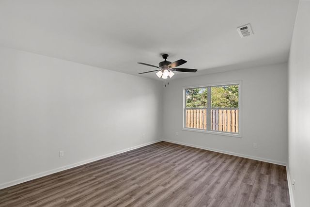 113 Thistlewood Drive, Dothan, AL 36301