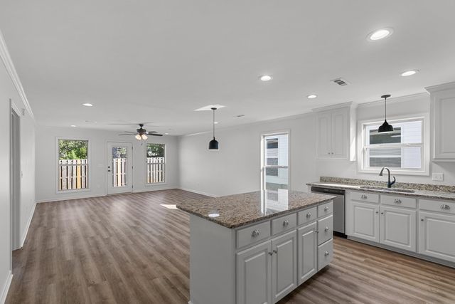 113 Thistlewood Drive, Dothan, AL 36301