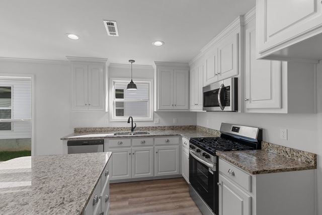 113 Thistlewood Drive, Dothan, AL 36301