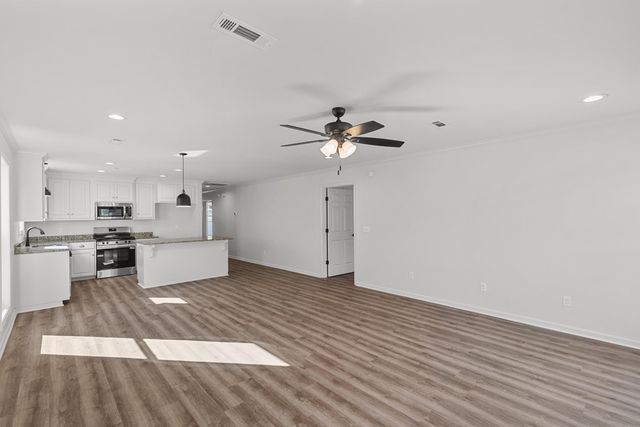 113 Thistlewood Drive, Dothan, AL 36301