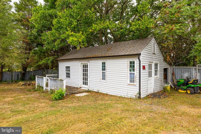 77 FOREST LANE RD, Fredericksburg, VA 22405