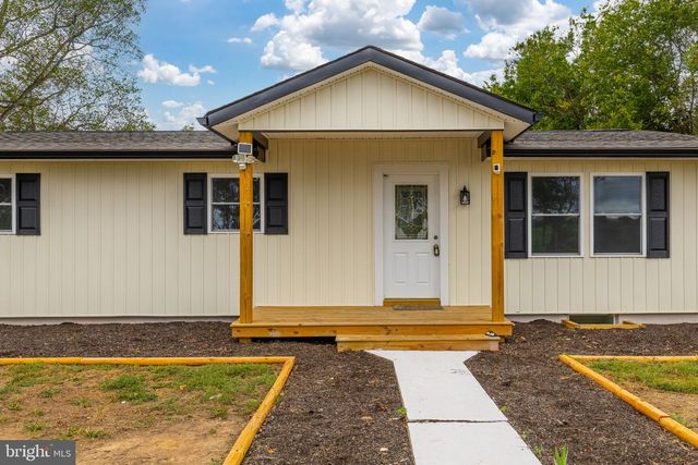 77 FOREST LANE RD, Fredericksburg, VA 22405