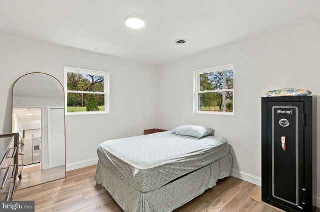 77 FOREST LANE RD, Fredericksburg, VA 22405