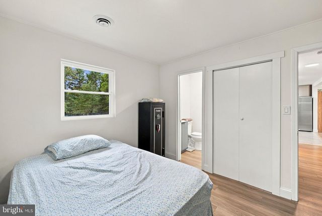 77 FOREST LANE RD, Fredericksburg, VA 22405