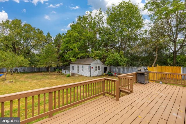 77 FOREST LANE RD, Fredericksburg, VA 22405